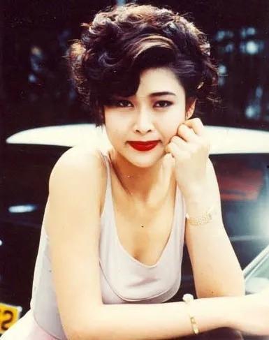 情不自禁叶玉卿在线观看,叶玉卿经典影视作品在线重温  第2张 情不自禁叶玉卿在线观看,叶玉卿经典影视作品在线重温  第2张